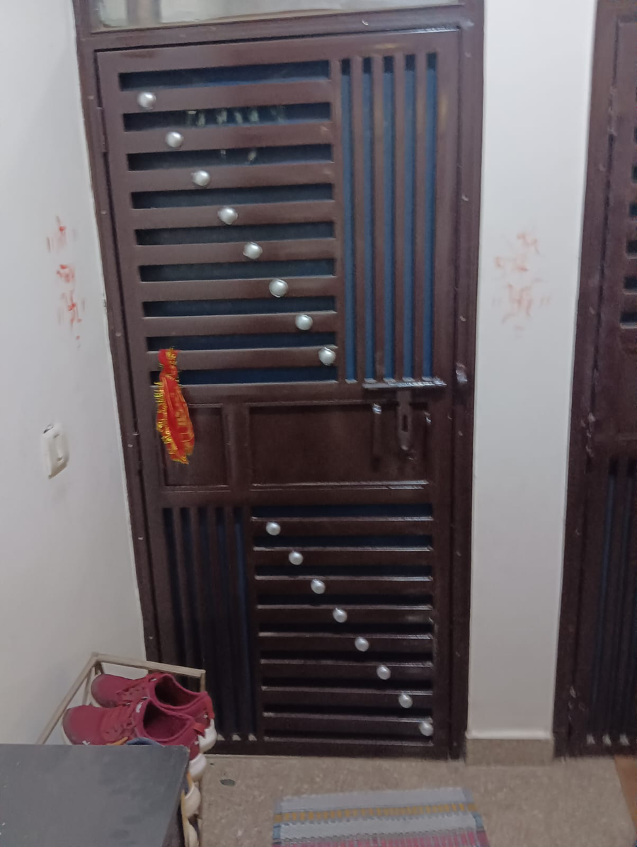 Iron gate design 002