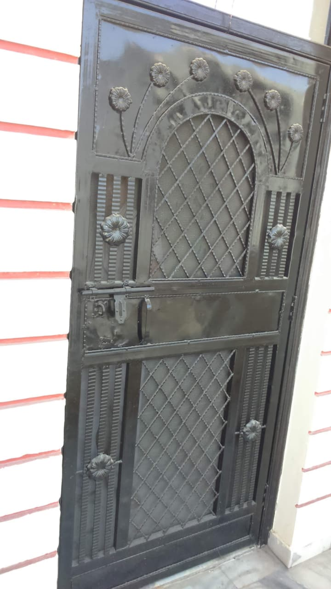 Iron gate design 007