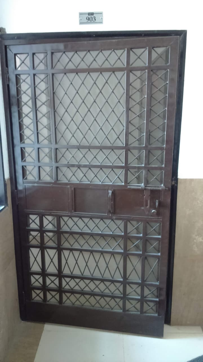 Iron gate design 018