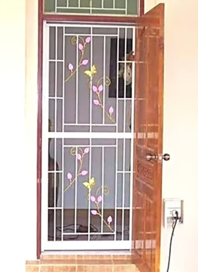 Iron gate design 022