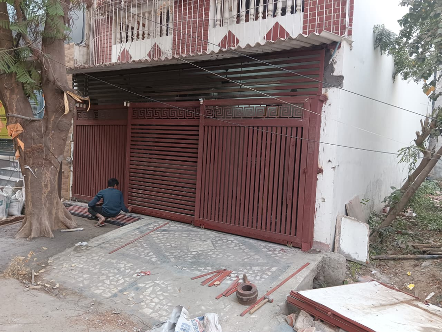 Iron main gate design 008