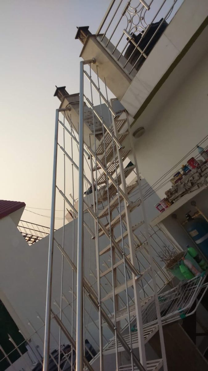 Stairs-Railings design 005