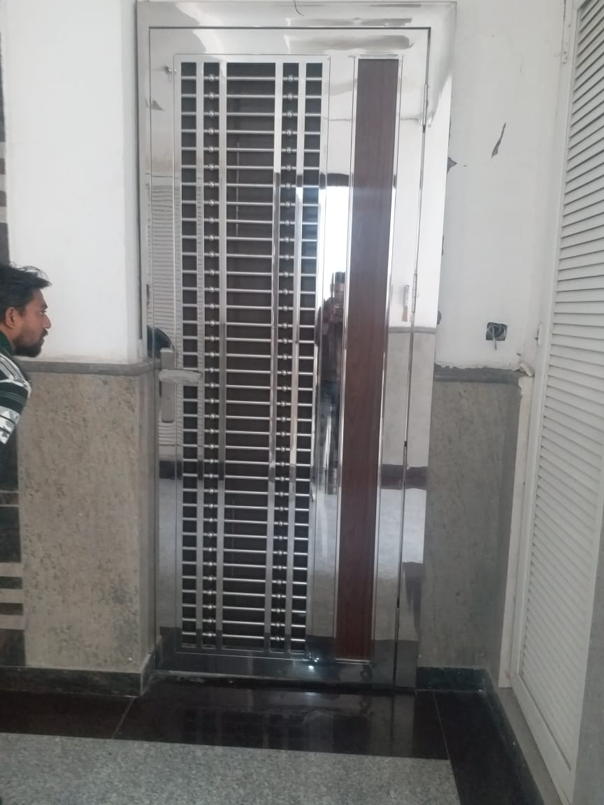 Steel gate design 021