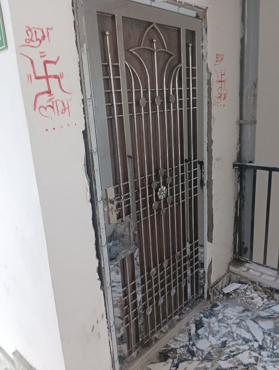 Steel gate design 046