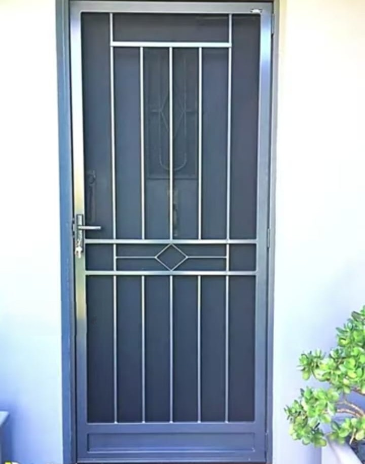 Steel gate design 070