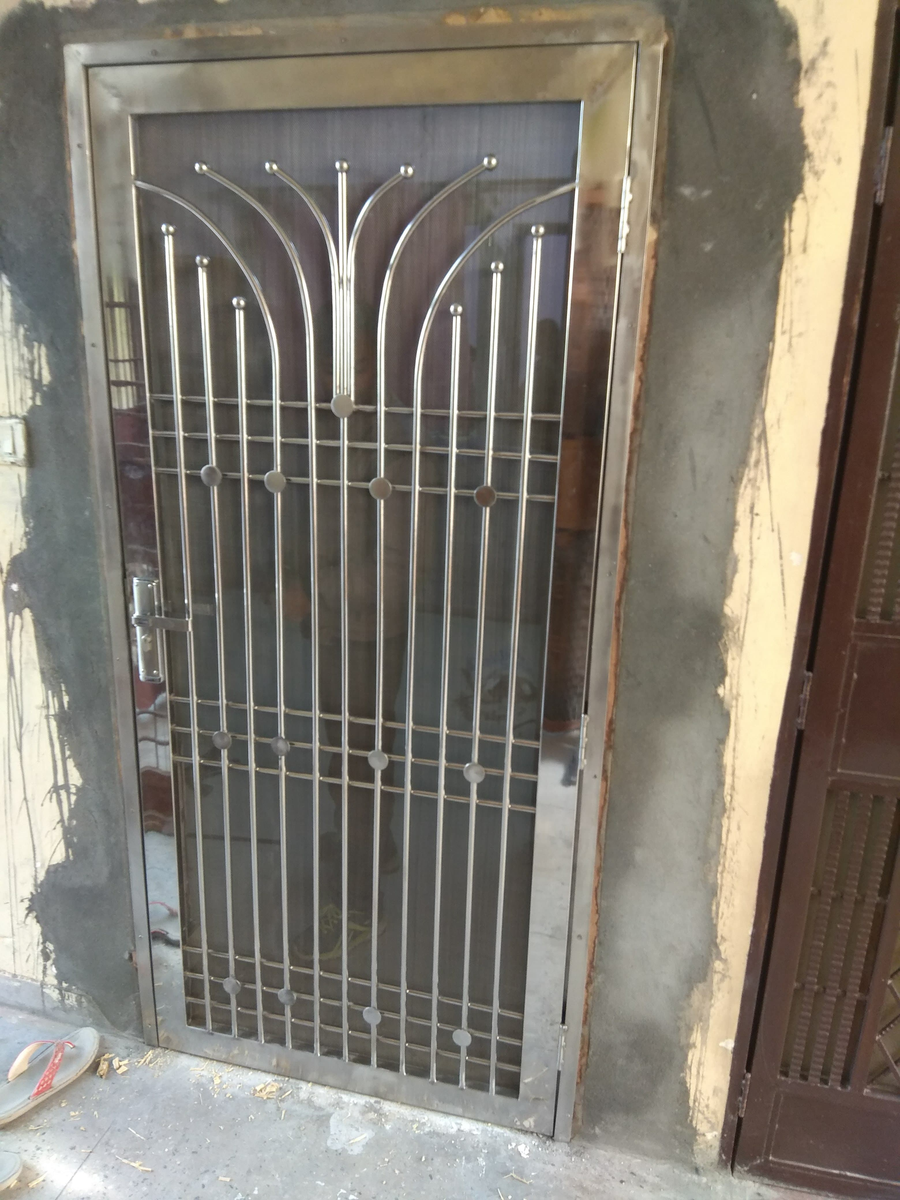 Steel gate design 075