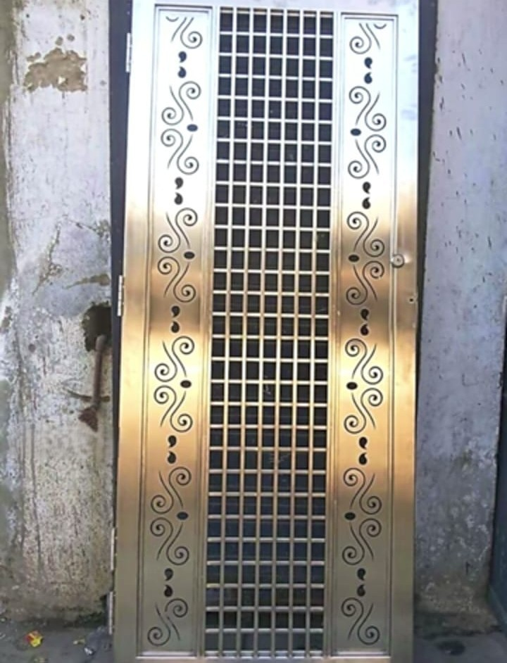 Steel gate design 095