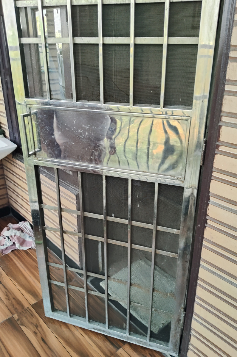Steel gate design 111