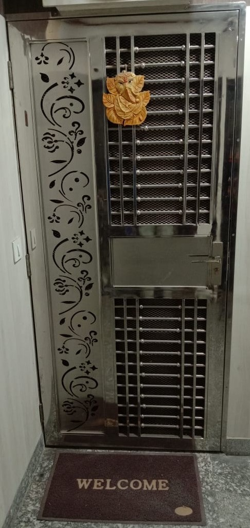 Steel gate design 121