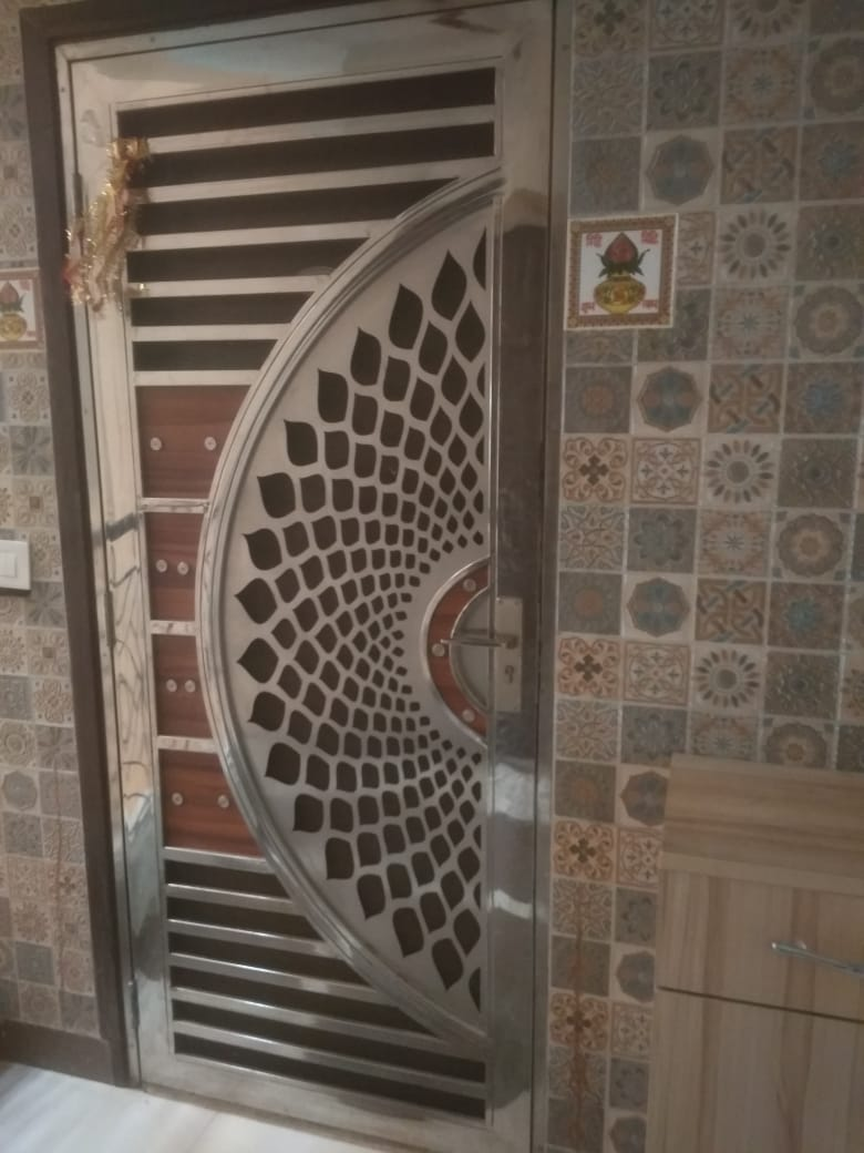 Steel gate design 127
