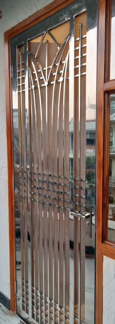 Steel gate design 129