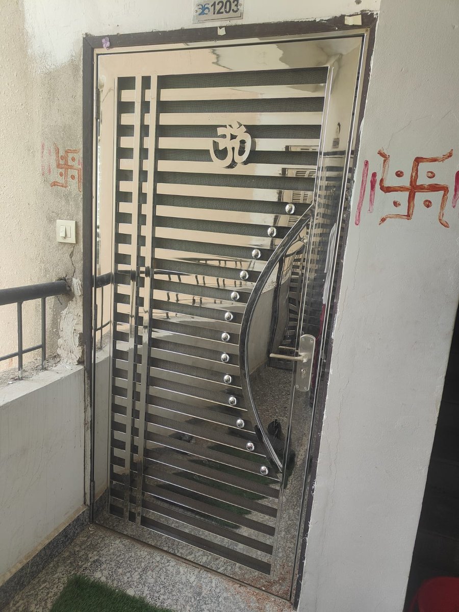 Steel gate design 150