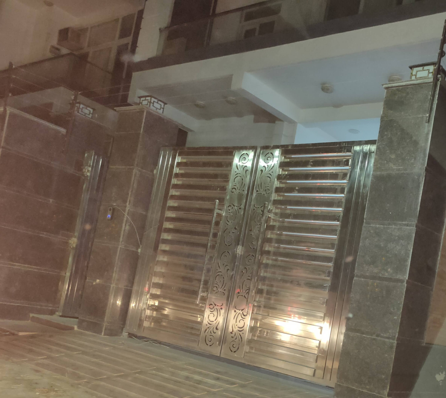 Steel main gate design 018